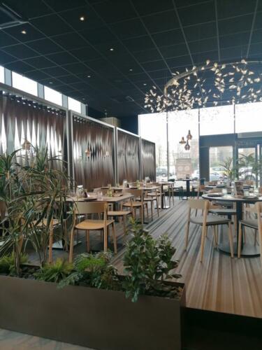 Allestimento piante artificiali presso ristorante Sushiko di Carpi