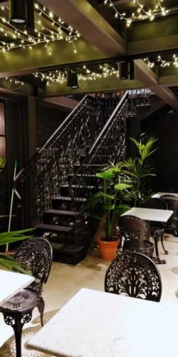 Allestimento fiori, piante artificiali presso Forma cocktail bar, bistrot, caffè, locale, ristorante a Latina di Roma #nuovaformadelgusto