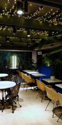 Allestimento fiori, piante artificiali presso Forma cocktail bar, bistrot, caffè, locale, ristorante a Latina di Roma #nuovaformadelgusto Lusso