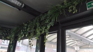 Allestimento fiori, piante artificiali presso Tribeca cocktail bar a Montecchio di Reggio Emilia